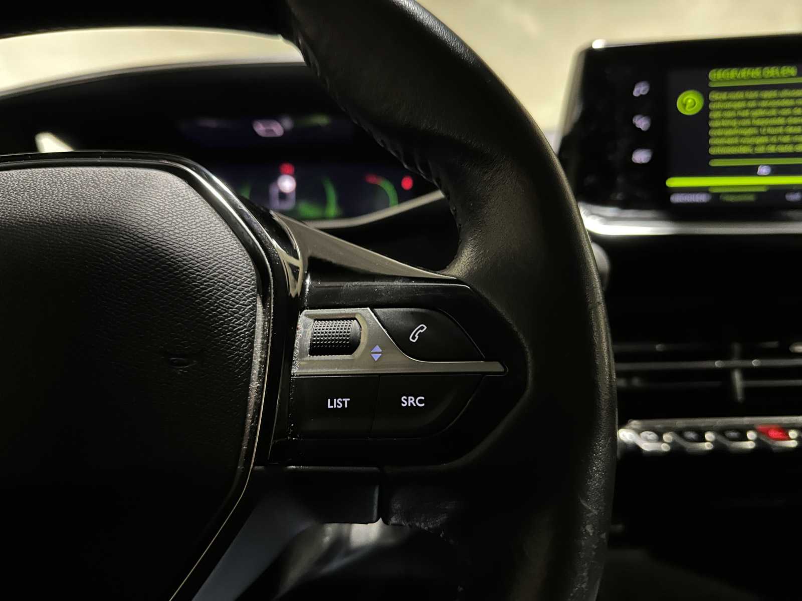 Peugeot 2008 1.2 PureTech Allure 102pk 2021 (Origineel-NL+1e eigenaar), K-010-KV