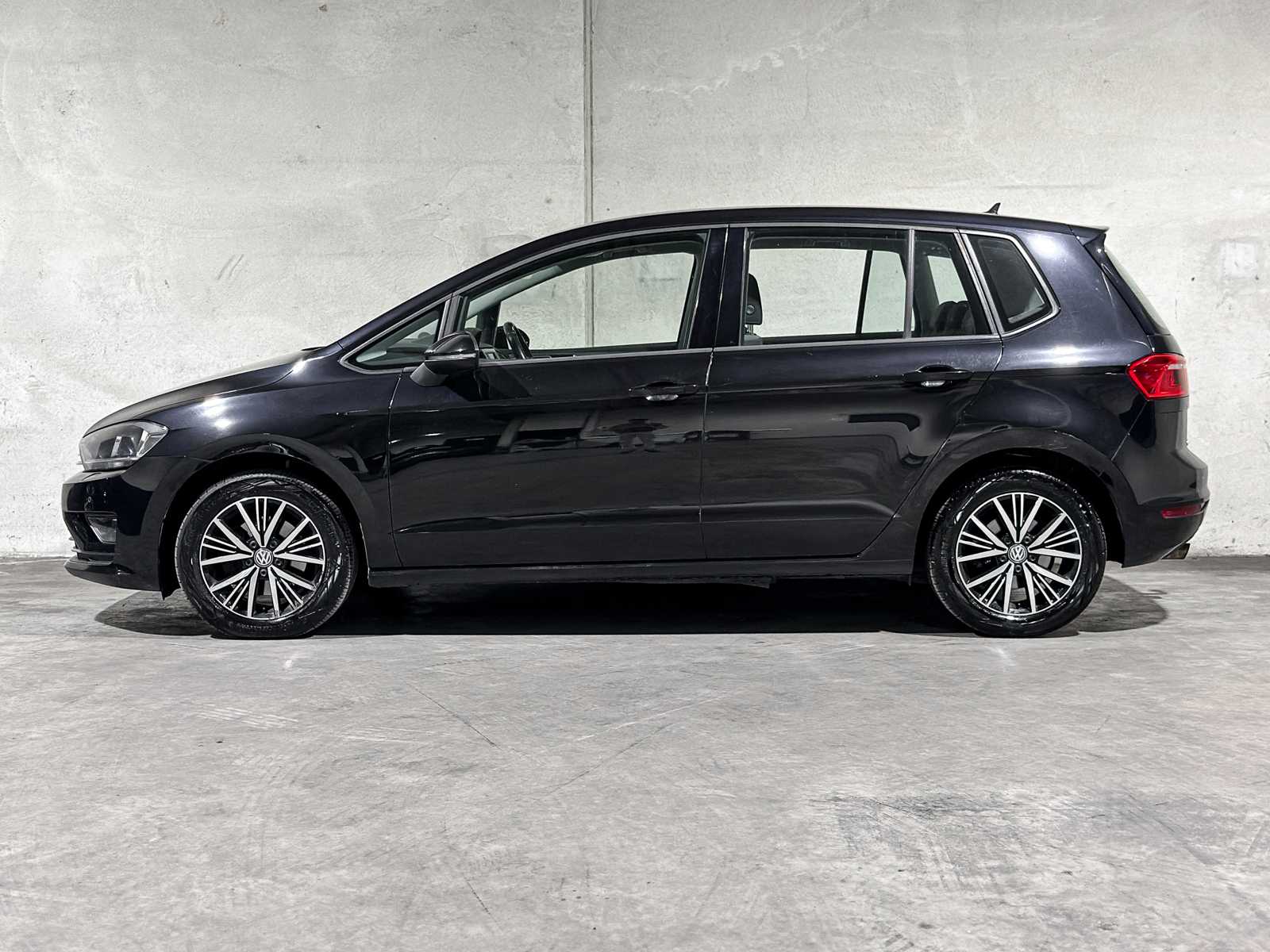 Volkswagen Golf Sportsvan 1.4 TSI Highline 125hp 2017, J-059-FG