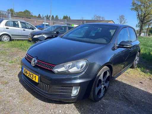 Volkswagen - Golf - 2.0 GTI - 04-JXZ-1- 2009