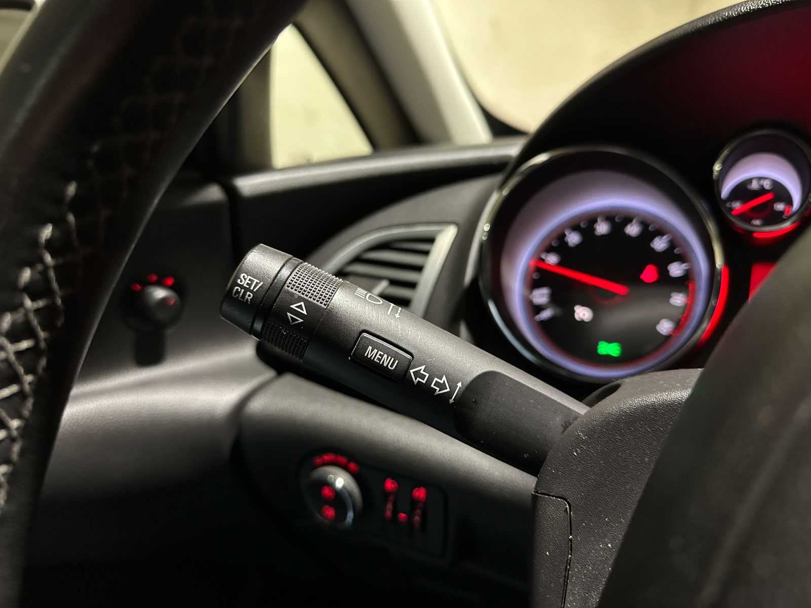 Opel Astra GTC 1.4 Turbo Sport 140pk 2013 (Origineel-NL), 9-KRR-84