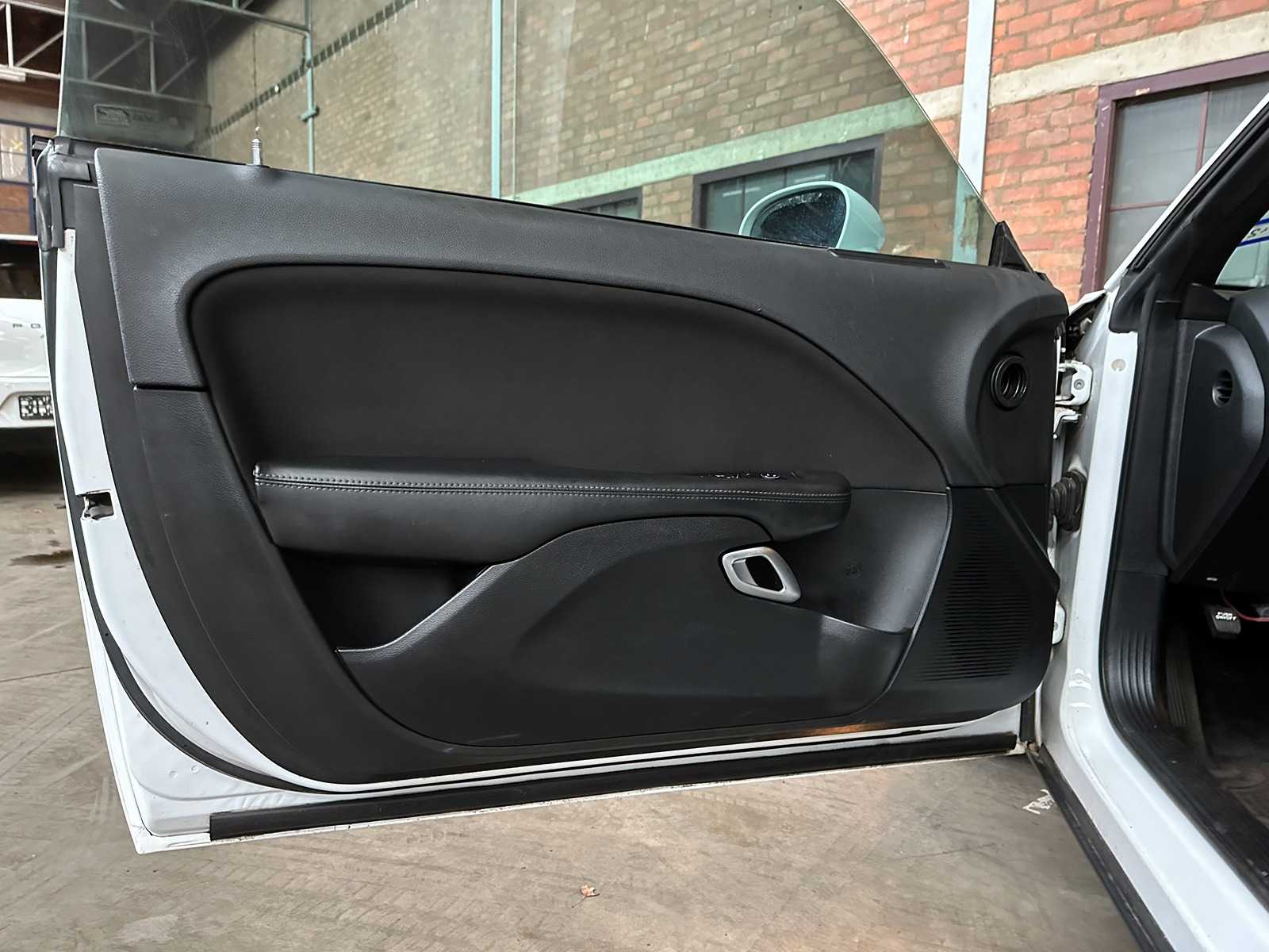 Dodge Challenger SXT 3.6 V6 305pk 2016