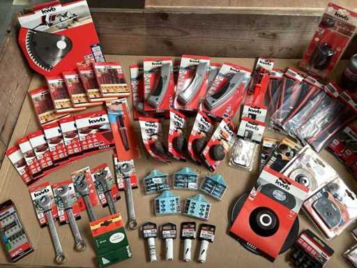 Mieszana działka różnych KWB (62x)