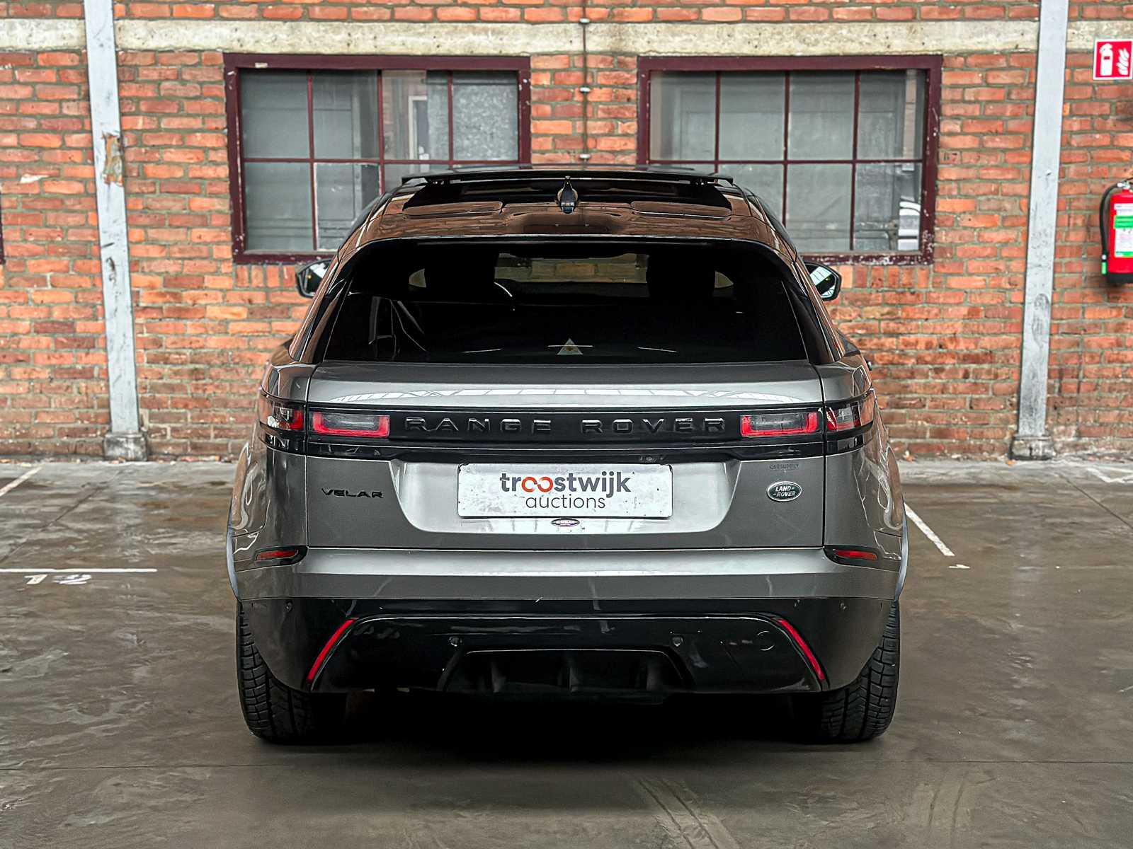 Land Rover Range Rover Velar 2.0 I4 AWD R-D HSE 237pk 2017, PP-174-L