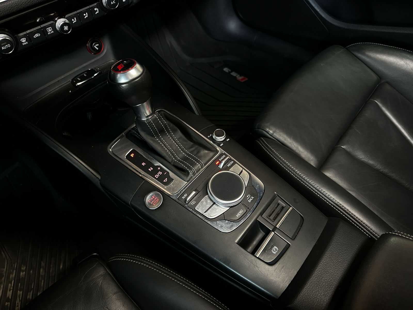 Audi A3 (RS3-LOOK) 1.8 TFSI 250pk 2015, G-248-DP