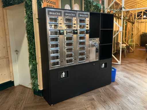 2022 Croquette Wall with Sauce Dispenser