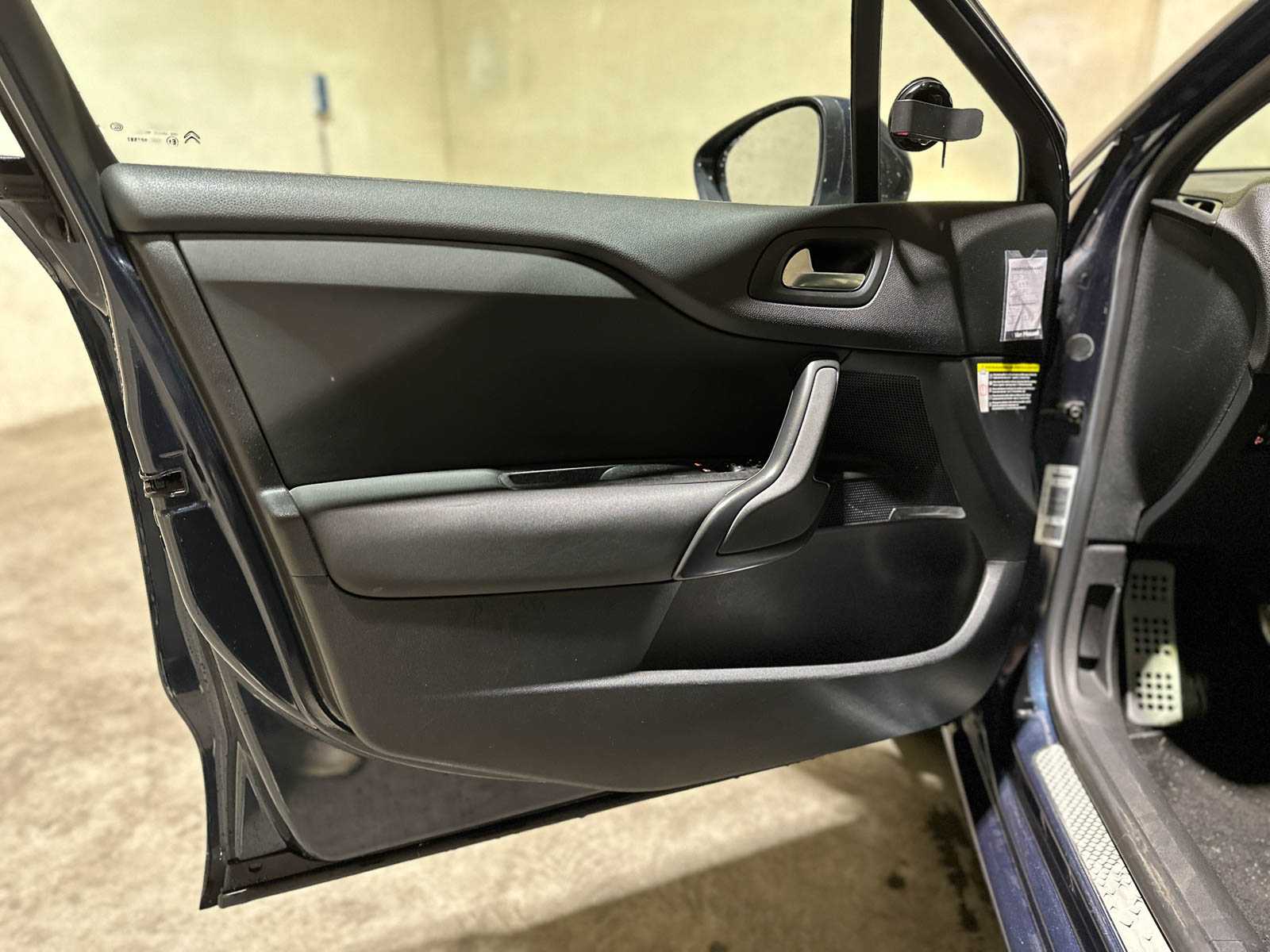 Citroen DS4 1.6 VTi So Chic 120pk 2011 (Origineel-NL), 32-RSX-3