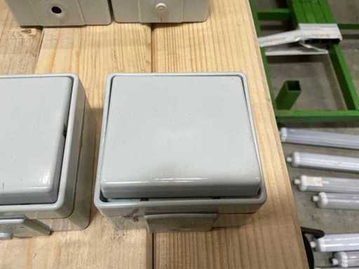 13 x Jung Damp Proof Switch 600W