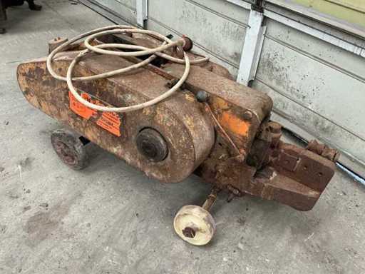 Barres d’armature pour machine de coupe