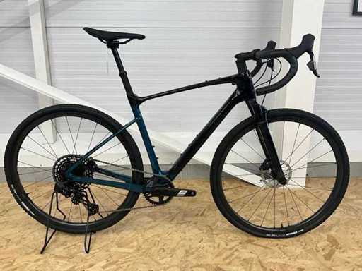 Giant Revolt X Advanced Pro Carbon Gravel Bike