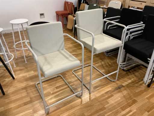 Lensvelt “Beyond Space” Barstoel (2x)