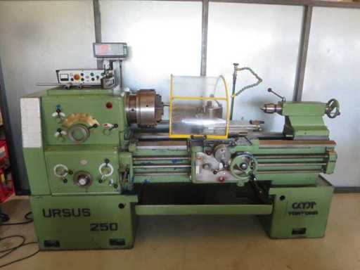 URSUS CMT 250 Leit- und Zugspindeldrehmaschine