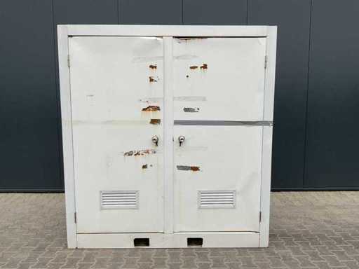 Dégâts du transport de l’unité sanitaire à double toilette Stahlworks