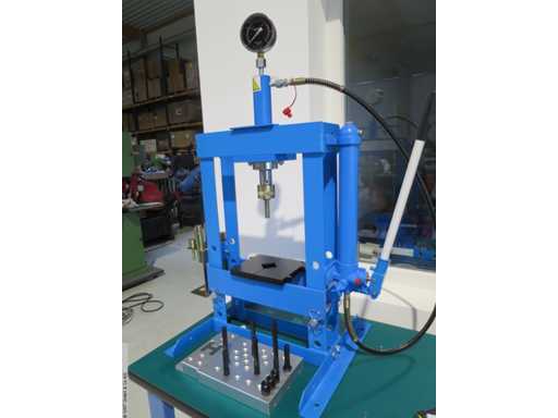 Presse d’atelier WMT P 10 - hydraulique