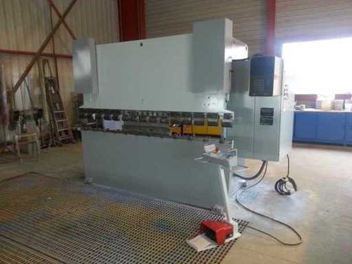 SAGITA 2500 X 65T CNC Hydraulikpressen 65 Tonnen – 2.500 mm