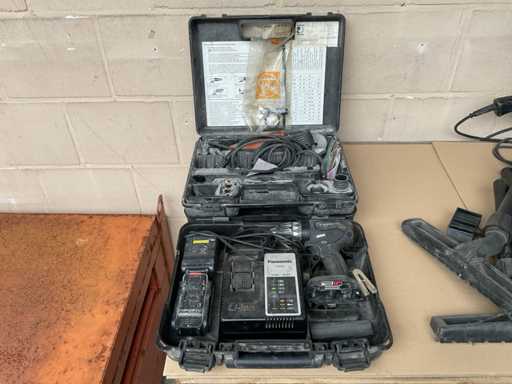 Bosch, Multimaster Boormachine en schuurmachine (2x)