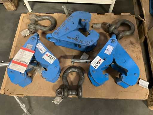 Tractel Corso 3/5t. Plaatklemmen (3x) en takels Crosby