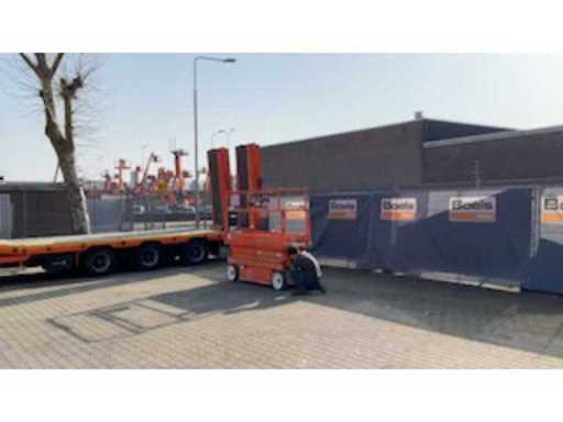 a8e445d5-b8e0-4822-8bd6-1d457c2bf4de.mp4