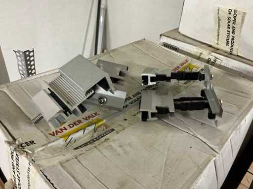 Morsetti per pannelli solari Lot Van der Valk (circa 1000x)