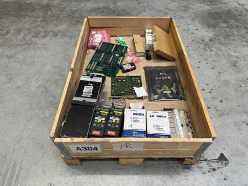 Partij elektronica & drives & printplaten van Siemens en ABB