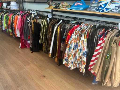 Theme & carnival clothing (280x)