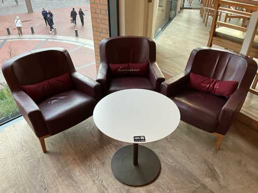 Hutten - Bistrotafel met 3 fauteuils