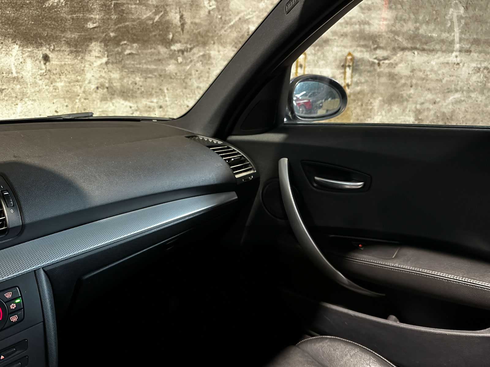 BMW 130i Introduction M-Sport 3.0 6-cilinder in-lijn 265pk 2005 1-serie, 50-TH-RD Youngtimers
