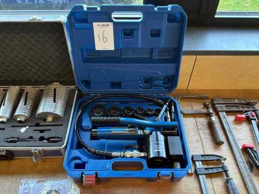 Presă hidraulică de perforație Mammuth SYK-15