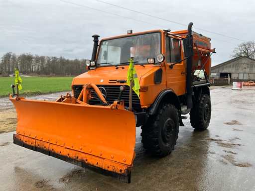 1990 Mercedes Unimog 1600 vrachtwagen