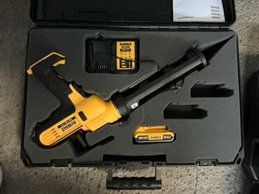 Dewalt DCE560 Kitspuit