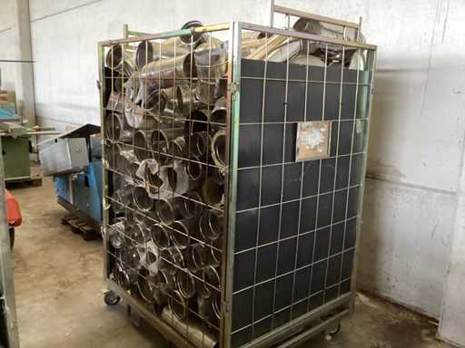 Raccordi in acciaio inox con contenitore