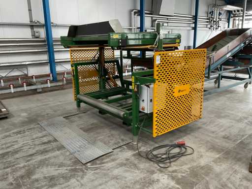 2020 Slagtech Precisiedoseer Kistenkantelaar