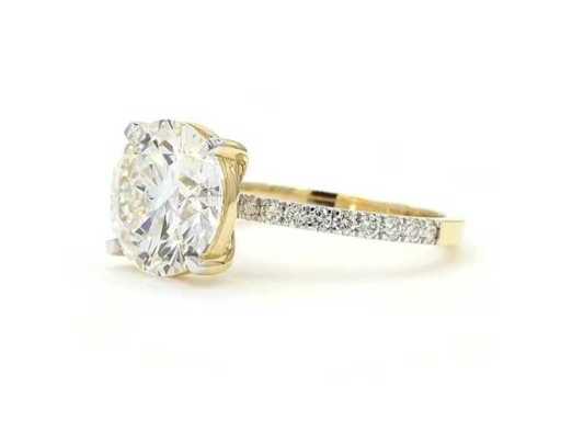 Inel din aur de 18 carate cu diamant de 4,88 ct