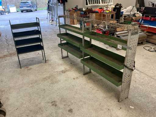 Intérieur de fourgonnette (2x)