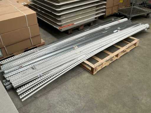 Lotto di varie strisce di piastrelle