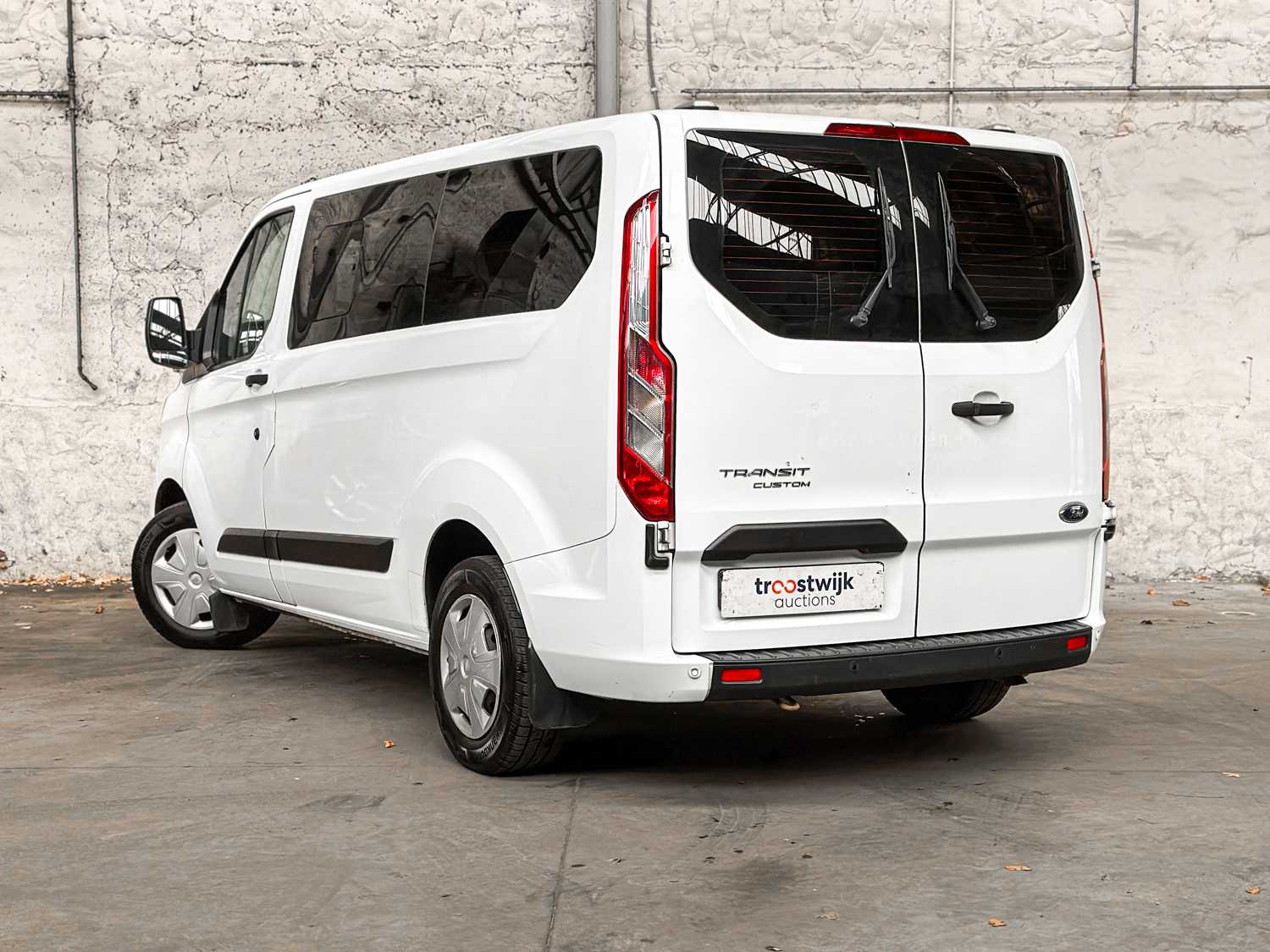 Ford Transit Custom 320 2.0 TDCI L1H2 Tr 9 persoons 103PK 2018, N-814-HS