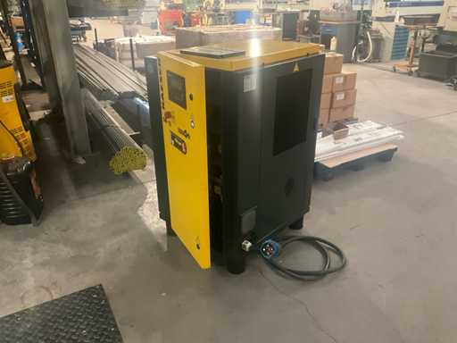 2014 KAESER SM 12 - Screw compressor