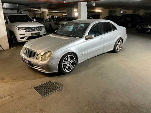 Mercedes-Benz E 220 CDI Auto