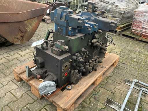 Bosch/ Rexroth Hydraulic valve block