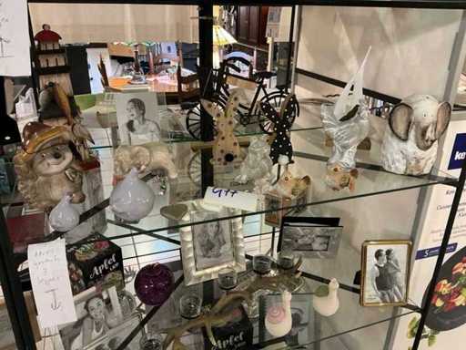 Various decoration/gift items