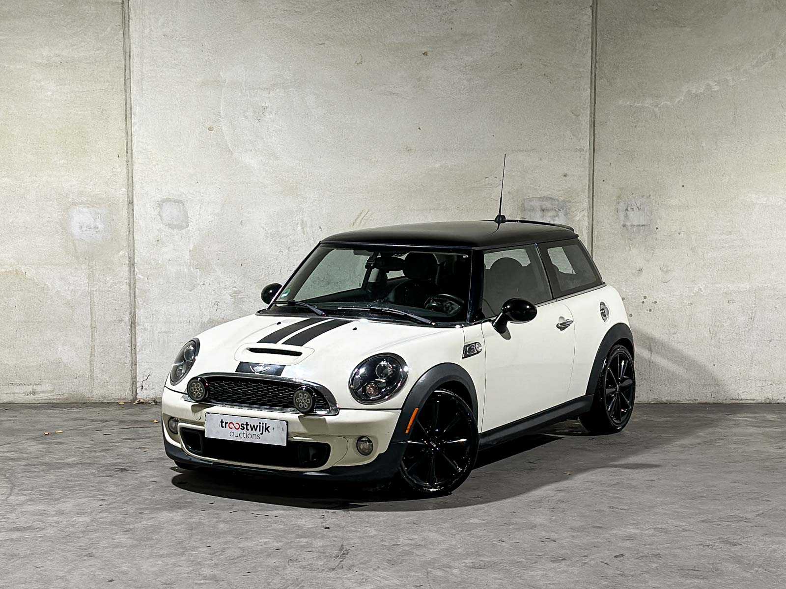 Mini Cooper S Westminster 1.6 215pk 2013, N-563-VK