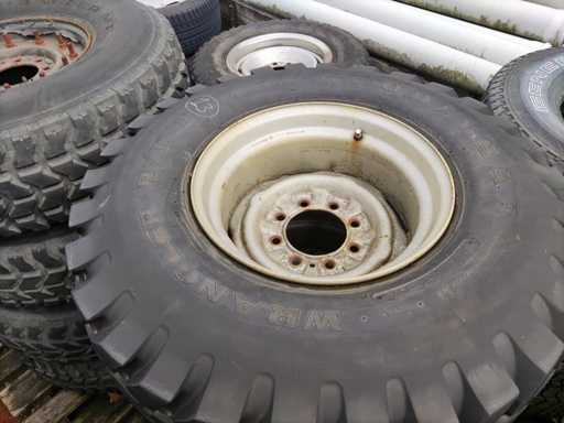 Vrebrede standaard - 36 inch Hummer 8x165,1 - Velg (4x)