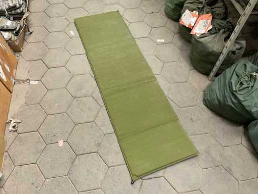 Samopompuj?ca mata do spania (3x)