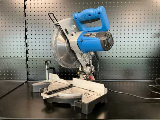 Hyundai 56251 miter saw