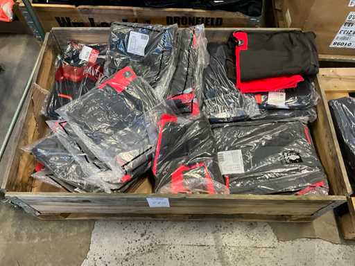 Batch of workwear (approximately 25 pieces)