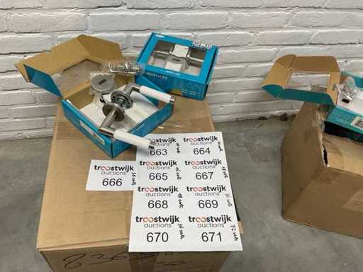 72 x weiße Edelstahltürgriffe