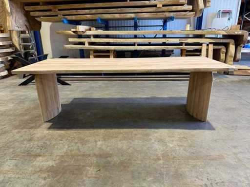 Eiken eetkamertafel 260 cm