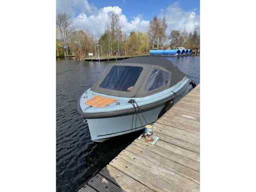 2025 Corsiva 605 New Age Tender