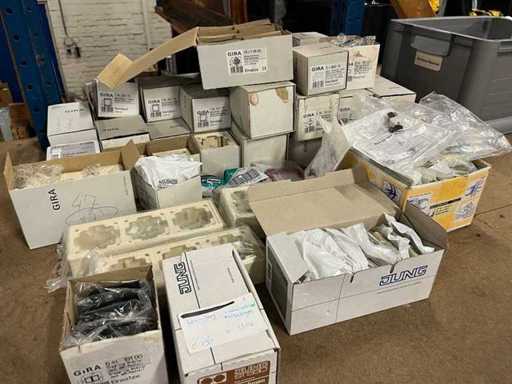 GIRA, materiały instalacyjne JUNG (130x)