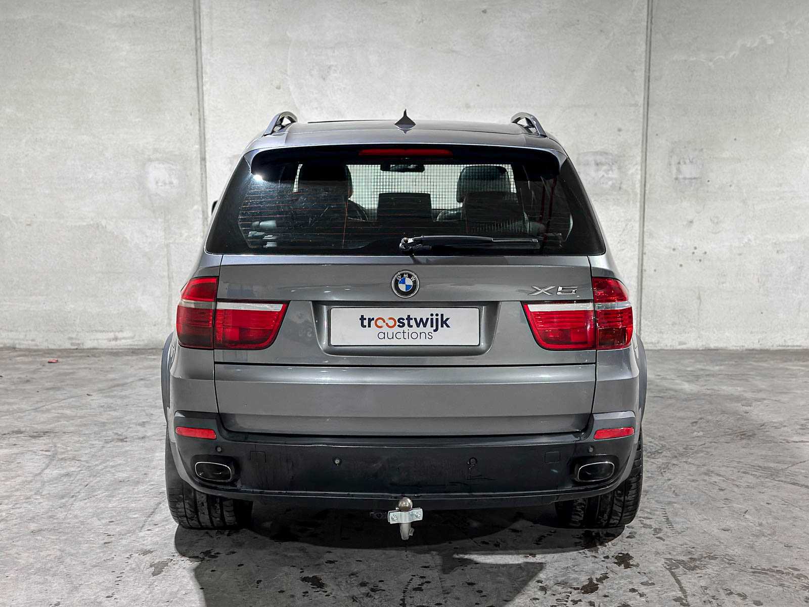 BMW X5 xDrive48i 4.8 V8 E70 355pk 2007, P-834-RB Youngtimer