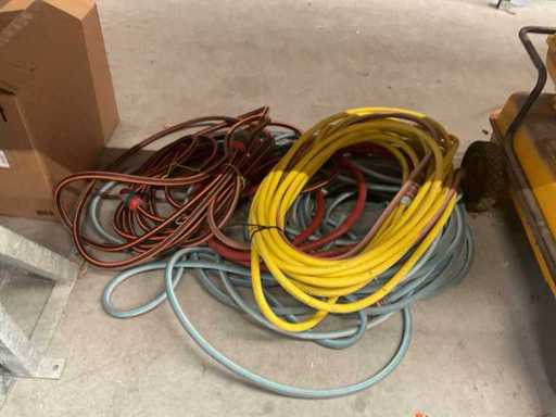 Fă diverse loturi de furtunuri de apă